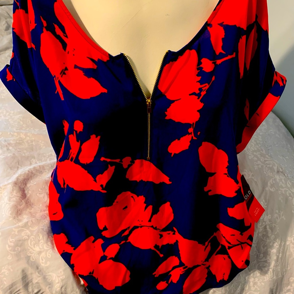 Sexy, Cool Floral Zipper V-neck Top